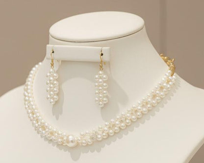 Amroze Heritage - Straight Flower Pearl Choker - CK-EM-003