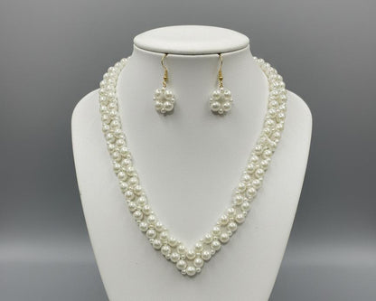 Amroze Heritage - V-Pearl Necklace - NK-EM-005