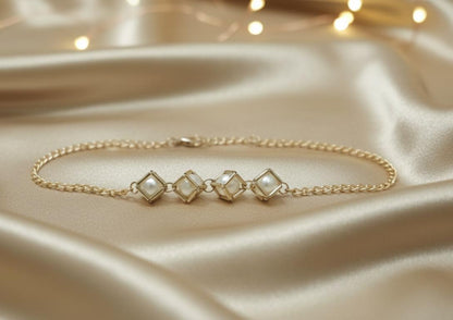 Amroze Heritage - Cube Pearl Bracelet – BR-EM-002