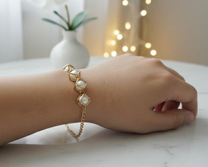 Amroze Heritage - Cube Pearl Bracelet – BR-EM-002