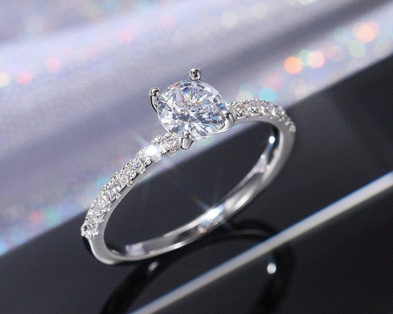 Amroze Heritage - Classic Round Charm Ring