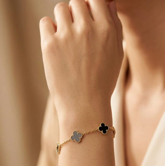 Amroze Heritage-Noir Bloom Bracelet-BR-EM-0035